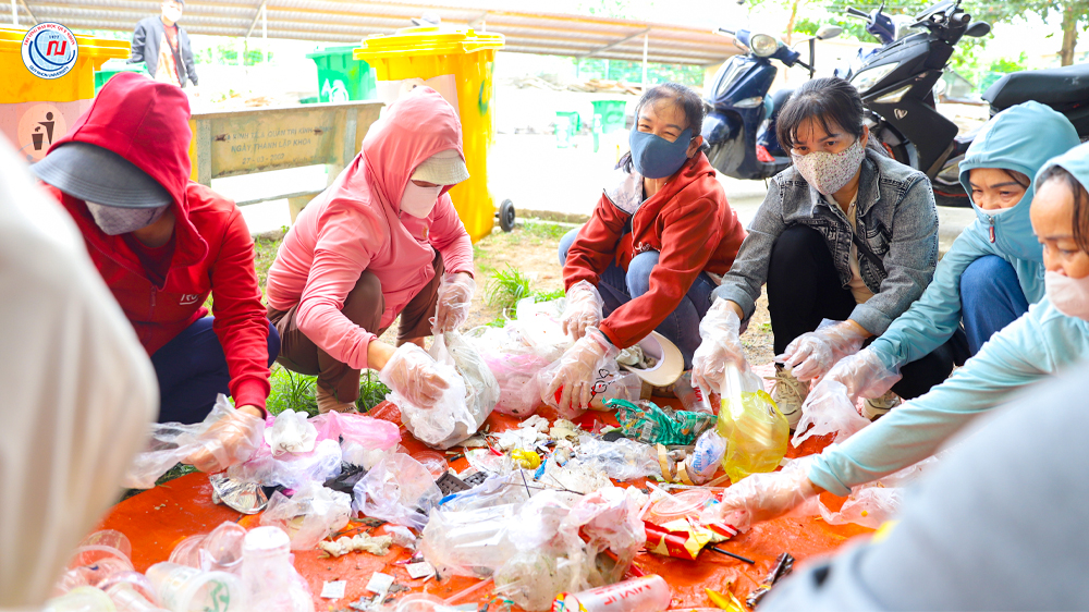 QNU cùng chung tay trở thành những “Đại sứ môi trường”